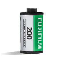 Fujifilm Fujicolor 200 Color Negative Film (Single 35mm Roll Film, 36 Exposures)