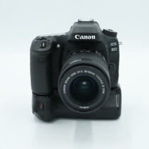 USED CANON EOS 80D W/18-55